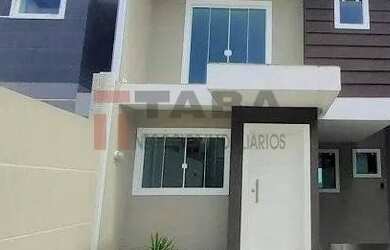 Imagem: A casa possui 3 Dormitórios, 2 Banheiros, 4 Vagas na garagem