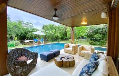 Imagem: A casa possui 5 Dormitórios, 5 Banheiros, 3 Vagas na garagem