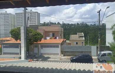 Imagem: A casa possui 3 Dormitórios, 2 Banheiros, 1 Vaga na garagem