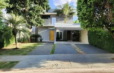 Imagem: A casa em condomínio possui 3 Dormitórios, 5 Banheiros, 4