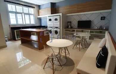 Imagem: O apartamento possui 1 Dormitório, 1 Banheiro, 1 Vaga na garagem