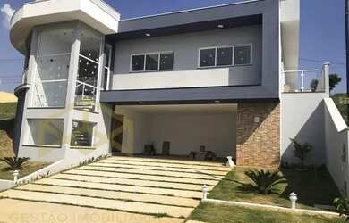 Imagem: A casa em condomínio possui 3 Dormitórios, 4 Banheiros, 4