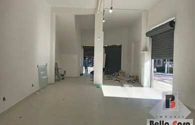 Imagem: O depósito para alugar possui e está localizado em Vila Dom