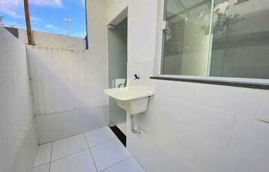 Imagem 8: Casa com 2 dormitórios à venda, 64 m² por R$ 200.000,00 - Valverde...