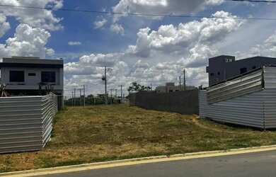 Imagem: O terreno possui 10m² de Área e está localizado em Jardim