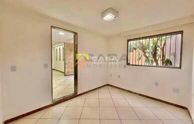 Imagem 5: LNC-Casa espaçosa em Jardim Camburi, perfeita para quem busca conforto...