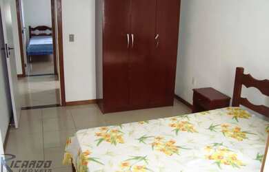 Imagem 3: Apartamento 4 quartos, à venda, sendo 2 suítes, frente mar meio da Praia...