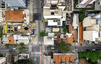 Imagem: O terreno possui 394m² de Área e está localizado em Bela