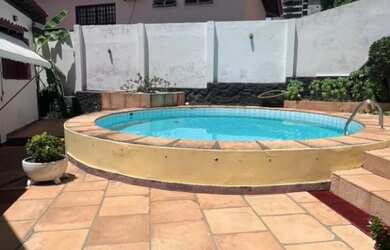 Imagem: A casa à venda possui 5 Dormitórios, 5 Banheiros, 5 Vagas