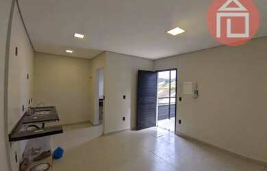 Imagem: O apartamento possui 2 Dormitórios, 1 Banheiro, 1 Vaga na garagem