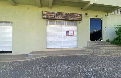 Imagem: O depósito possui 1 Vaga na garagem, 79m² de Área e está