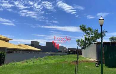 Imagem: O terreno possui 420m² de Área e está localizado em Vila