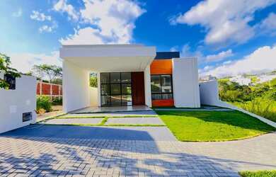 Imagem: A casa em condomínio possui 3 Dormitórios, 3 Banheiros, 2