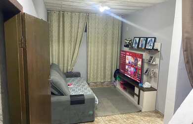 Imagem: A casa possui 2 Dormitórios, 2 Banheiros, 80m² de Área e