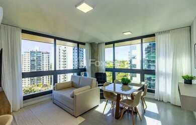 Imagem: O apartamento possui 1 Dormitório, 2 Banheiros, 1 Vaga na garagem