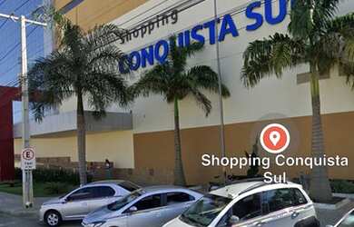 Imagem: A casa possui 2 Dormitórios, 1 Banheiro e 2 Vagas na garagem