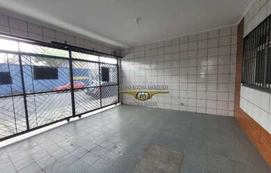 Imagem: O depósito possui 2 Vagas na garagem, 115m² de Área e está