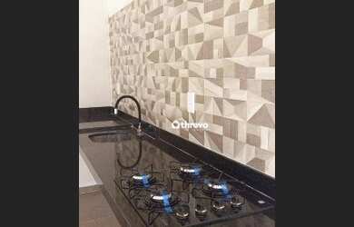 Imagem: A casa possui 3 Dormitórios, 1 Banheiro, 2 Vagas na garagem