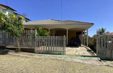 Imagem: A casa em condomínio possui 3 Dormitórios, 3 Banheiros, 2