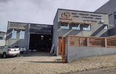 Imagem: O depósito possui 5 Vagas na garagem, 1.000m² de Área e