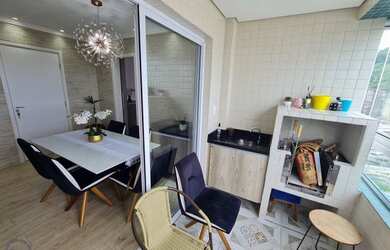 Imagem: O apartamento possui 3 Dormitórios, 2 Banheiros, 2 Vagas na