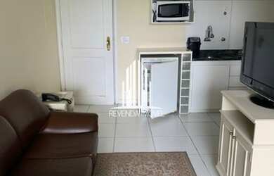 Imagem: O apartamento possui 1 Dormitório, 1 Banheiro, 1 Vaga na garagem