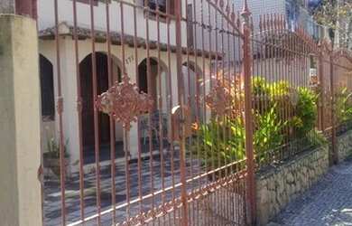 Imagem: O terreno possui 436m² de Área e está localizado em Centro