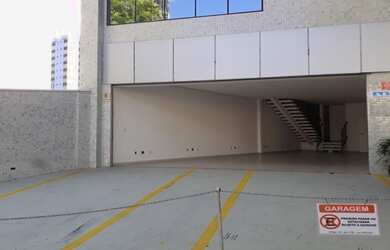 Imagem: O depósito possui 5 Vagas na garagem, 78m² de Área e está