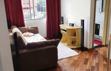 Imagem: O apartamento possui 2 Dormitórios, 1 Banheiro, 1 Vaga na garagem