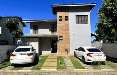 Imagem: A casa em condomínio possui 3 Dormitórios, 3 Banheiros, 360m²