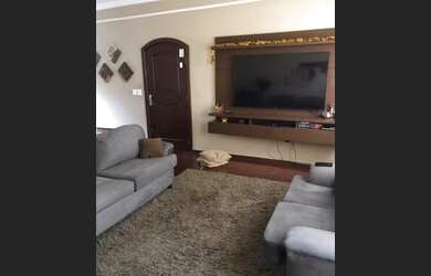 Imagem 2: Casa Jardim Paulistano. 280m² de Área, 2 Vagas na garageme3 Dormitórios