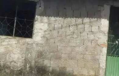 Imagem: A casa possui 2 Dormitórios, 2 Banheiros, 1m² de Área, Imóvel