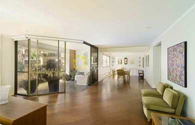 Imagem 4: Apartamento Alto Padrão. 250m² de Área, 3 Vagas na garageme4 Dormitórios