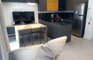 Imagem: O studio possui 2 Dormitórios, 2 Banheiros, 1 Vaga na garagem