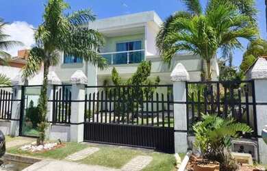 Imagem: A casa em condomínio possui 4 Dormitórios, 3 Banheiros, 1