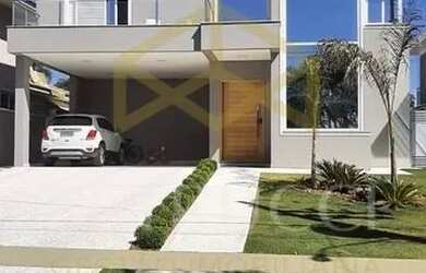 Imagem: A casa em condomínio possui 3 Dormitórios, 5 Banheiros, 4