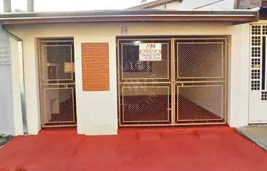 Imagem: A casa para alugar possui 3 Dormitórios, 2 Banheiros, 2 Vagas