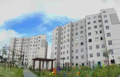 Imagem: O apartamento possui 2 Dormitórios, 1 Banheiro, 2 Vagas na