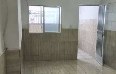 Imagem 8: Alugo casa na ilha do governador rua taifeiro 356