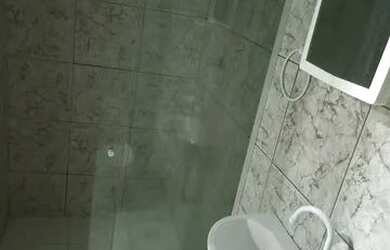 Imagem: A casa possui 1 Dormitório, 1 Banheiro e está localizado