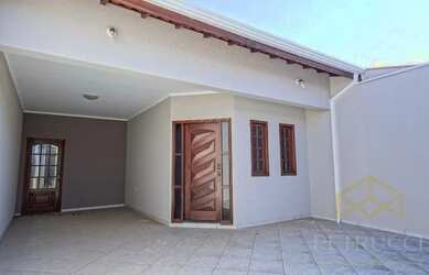 Imagem: A casa possui 3 Dormitórios, 4 Banheiros, 4 Vagas na garagem