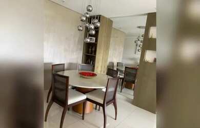 Imagem: O apartamento possui 2 Dormitórios, 1 Banheiro, 2 Vagas na