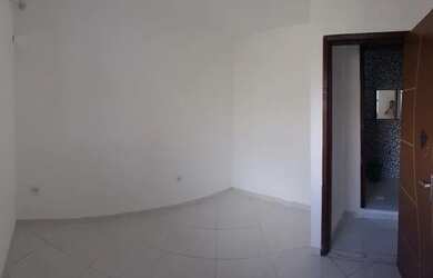 Imagem: A casa possui 1 Dormitório, 1 Banheiro, 40m² de Área e está