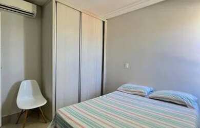 Imagem 10: 3 suites no barro vermelho, todo no porcelanato e 2 vagas livres