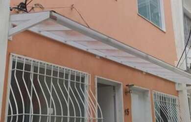 Imagem: A casa possui 3 Dormitórios, 3 Banheiros e 140m² de Área