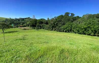 Imagem: O terreno possui 600m² de Área e está localizado em Centro