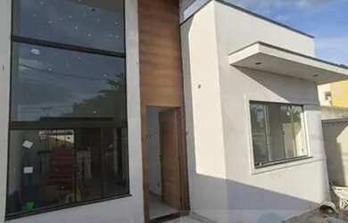 Imagem: A casa possui 2 Dormitórios, 2 Banheiros, 1 Vaga na garagem