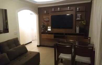 Imagem: O apartamento possui 3 Dormitórios, 1 Banheiro, 2 Vagas na