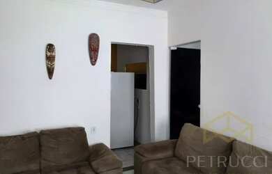 Imagem: A casa possui 3 Dormitórios, 1 Banheiro, 1 Vaga na garagem