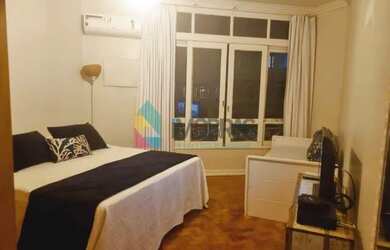 Imagem 4: SÃO 230 METROS DISTRIBUÍDOS EM SALÃO , 4 QUARTOS, 2 SUÍTES E UM VAGA...